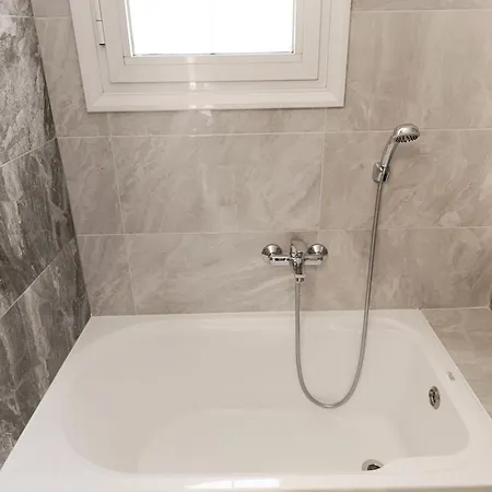 Summer Corfiot Central Fully Equipped *